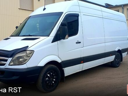 Белый Мерседес Sprinter, объемом двигателя 2.1 л и пробегом 488 тыс. км за 11500 $, фото 1 на Automoto.ua