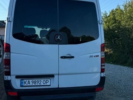 Белый Мерседес Sprinter, объемом двигателя 2.2 л и пробегом 500 тыс. км за 6200 $, фото 1 на Automoto.ua