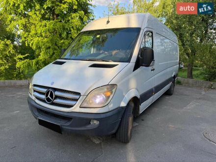 Белый Мерседес Sprinter, объемом двигателя 3 л и пробегом 600 тыс. км за 13500 $, фото 1 на Automoto.ua