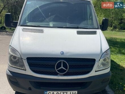 Белый Мерседес Sprinter, объемом двигателя 2.99 л и пробегом 580 тыс. км за 16500 $, фото 1 на Automoto.ua