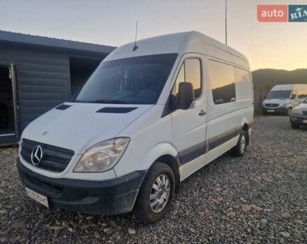Белый Мерседес Sprinter, объемом двигателя 2.15 л и пробегом 450 тыс. км за 8700 $, фото 1 на Automoto.ua