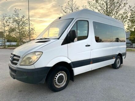 Белый Мерседес Sprinter, объемом двигателя 2.2 л и пробегом 234 тыс. км за 3900 $, фото 1 на Automoto.ua