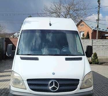 Белый Мерседес Sprinter, объемом двигателя 2.1 л и пробегом 423 тыс. км за 16500 $, фото 1 на Automoto.ua