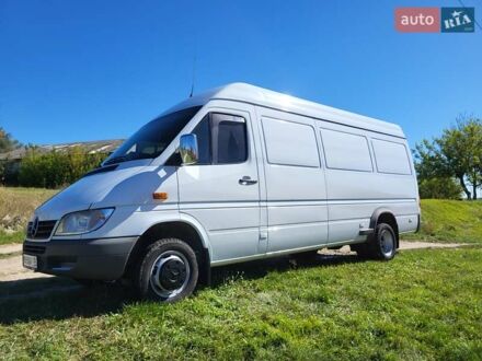 Белый Мерседес Sprinter, объемом двигателя 2.7 л и пробегом 188 тыс. км за 17112 $, фото 1 на Automoto.ua