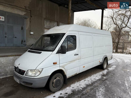 Белый Мерседес Sprinter, объемом двигателя 2.69 л и пробегом 291 тыс. км за 15000 $, фото 1 на Automoto.ua