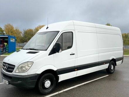 Белый Мерседес Sprinter, объемом двигателя 2.15 л и пробегом 355 тыс. км за 7800 $, фото 1 на Automoto.ua