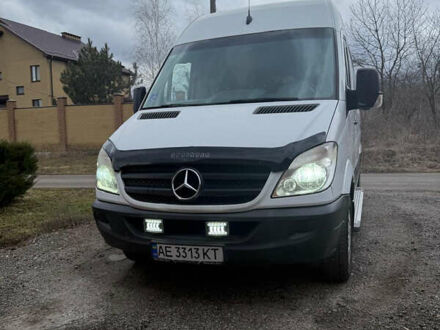 Белый Мерседес Sprinter, объемом двигателя 2.15 л и пробегом 366 тыс. км за 11500 $, фото 1 на Automoto.ua