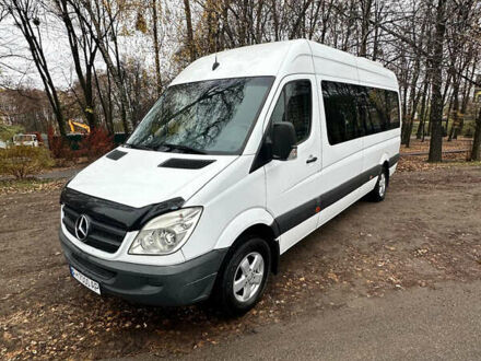 Белый Мерседес Sprinter, объемом двигателя 2.15 л и пробегом 414 тыс. км за 21500 $, фото 1 на Automoto.ua