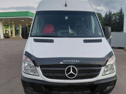 Белый Мерседес Sprinter, объемом двигателя 2.99 л и пробегом 903 тыс. км за 12600 $, фото 1 на Automoto.ua
