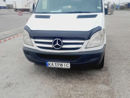 Белый Мерседес Sprinter, объемом двигателя 2.1 л и пробегом 350 тыс. км за 11000 $, фото 1 на Automoto.ua