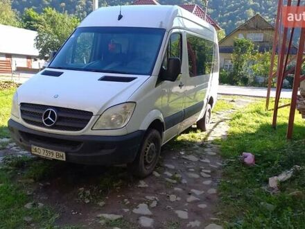 Белый Мерседес Sprinter, объемом двигателя 2.15 л и пробегом 360 тыс. км за 10000 $, фото 1 на Automoto.ua