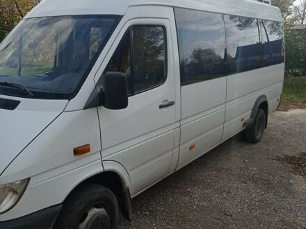 Белый Мерседес Sprinter, объемом двигателя 2.7 л и пробегом 512 тыс. км за 15500 $, фото 1 на Automoto.ua