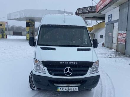 Белый Мерседес Sprinter, объемом двигателя 2.15 л и пробегом 695 тыс. км за 14000 $, фото 1 на Automoto.ua