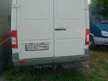 Білий Мерседес Sprinter, об'ємом двигуна 2.69 л та пробігом 190 тис. км за 15999 $, фото 1 на Automoto.ua