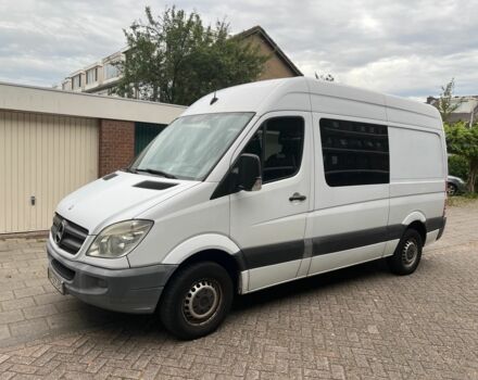 Белый Мерседес Sprinter, объемом двигателя 2.1 л и пробегом 480 тыс. км за 9279 $, фото 1 на Automoto.ua