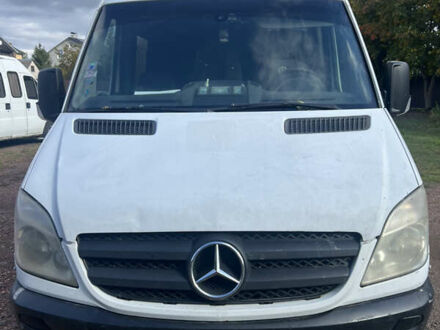 Мерседес Sprinter 2008 в Луцке на Automoto.ua Белый Мерседес Sprinter, объемом двигателя 2.99 л и пробегом 670 тыс. км за 10000 $, фото 1 на Automoto.ua