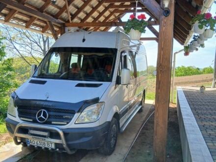 Білий Мерседес Sprinter, об'ємом двигуна 3 л та пробігом 720 тис. км за 14800 $, фото 1 на Automoto.ua