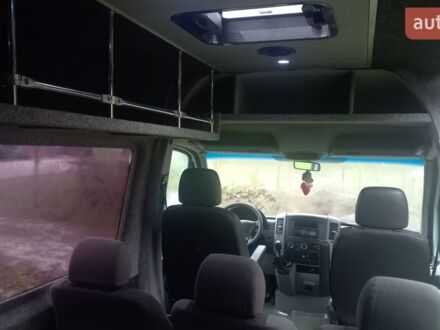 Білий Мерседес Sprinter, об'ємом двигуна 2.15 л та пробігом 360 тис. км за 10000 $, фото 1 на Automoto.ua