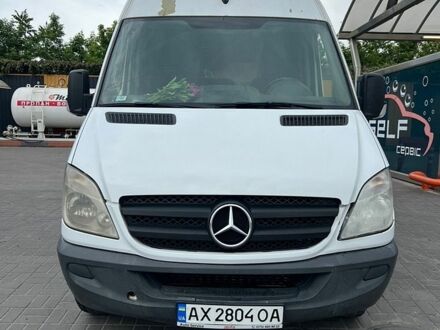 Белый Мерседес Sprinter, объемом двигателя 2.2 л и пробегом 412 тыс. км за 11000 $, фото 1 на Automoto.ua