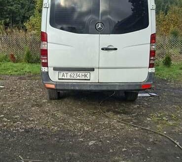 Белый Мерседес Sprinter, объемом двигателя 2.15 л и пробегом 748 тыс. км за 9500 $, фото 1 на Automoto.ua