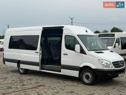 Белый Мерседес Sprinter, объемом двигателя 3 л и пробегом 343 тыс. км за 34400 $, фото 1 на Automoto.ua