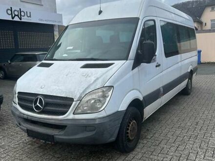 Білий Мерседес Sprinter, об'ємом двигуна 2.2 л та пробігом 270 тис. км за 6500 $, фото 1 на Automoto.ua