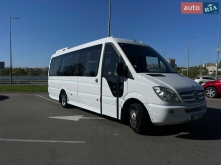 Белый Мерседес Sprinter, объемом двигателя 2.99 л и пробегом 700 тыс. км за 40000 $, фото 1 на Automoto.ua