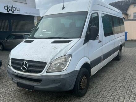 Белый Мерседес Sprinter, объемом двигателя 2.2 л и пробегом 278 тыс. км за 13000 $, фото 1 на Automoto.ua