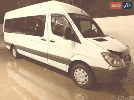 Белый Мерседес Sprinter, объемом двигателя 2.9 л и пробегом 620 тыс. км за 23000 $, фото 1 на Automoto.ua