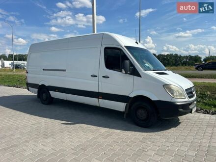 Белый Мерседес Sprinter, объемом двигателя 2.2 л и пробегом 390 тыс. км за 10500 $, фото 1 на Automoto.ua