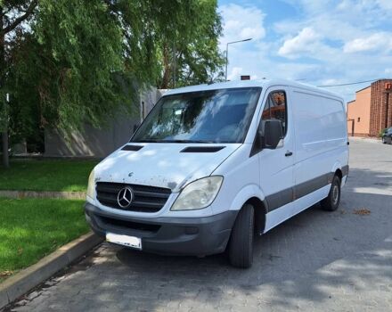 Белый Мерседес Sprinter, объемом двигателя 2.1 л и пробегом 352 тыс. км за 11600 $, фото 1 на Automoto.ua
