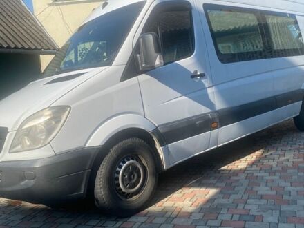 Белый Мерседес Sprinter, объемом двигателя 0 л и пробегом 700 тыс. км за 11700 $, фото 1 на Automoto.ua