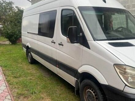 Белый Мерседес Sprinter, объемом двигателя 2.99 л и пробегом 700 тыс. км за 14543 $, фото 1 на Automoto.ua