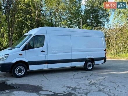 Белый Мерседес Sprinter, объемом двигателя 3 л и пробегом 240 тыс. км за 13500 $, фото 1 на Automoto.ua