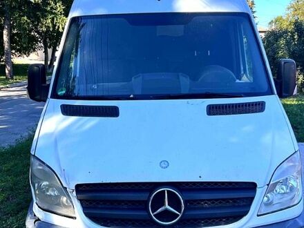 Білий Мерседес Sprinter, об'ємом двигуна 2.1 л та пробігом 0 тис. км за 10000 $, фото 1 на Automoto.ua