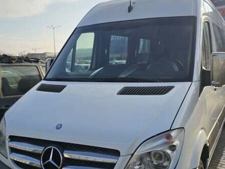 Белый Мерседес Sprinter, объемом двигателя 2.15 л и пробегом 443 тыс. км за 16300 $, фото 1 на Automoto.ua