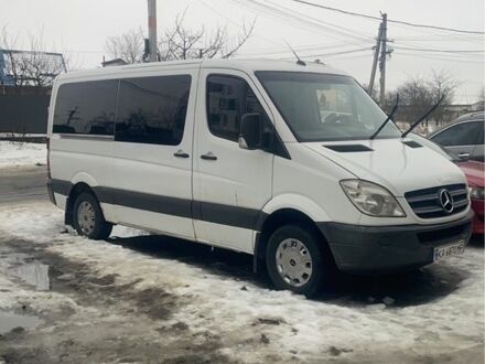 Белый Мерседес Sprinter, объемом двигателя 2.1 л и пробегом 470 тыс. км за 8000 $, фото 1 на Automoto.ua