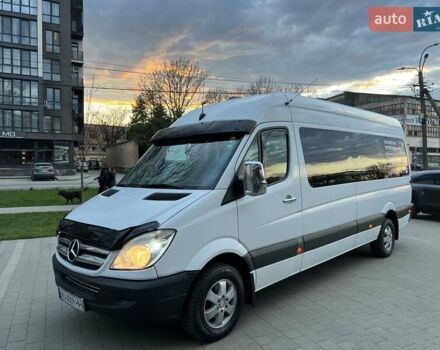 Белый Мерседес Sprinter, объемом двигателя 2.14 л и пробегом 850 тыс. км за 15000 $, фото 1 на Automoto.ua
