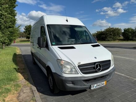 Мерседес Sprinter 2009 в Черкассах на Automoto.ua Белый Мерседес Sprinter, объемом двигателя 2.2 л и пробегом 280 тыс. км за 5924 $, фото 1 на Automoto.ua