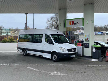 Белый Мерседес Sprinter, объемом двигателя 2.2 л и пробегом 503 тыс. км за 12000 $, фото 1 на Automoto.ua