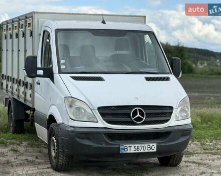 Белый Мерседес Sprinter, объемом двигателя 2.1 л и пробегом 500 тыс. км за 11753 $, фото 1 на Automoto.ua