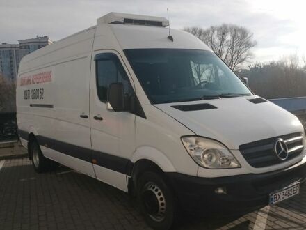 Белый Мерседес Sprinter, объемом двигателя 0 л и пробегом 210 тыс. км за 20500 $, фото 1 на Automoto.ua