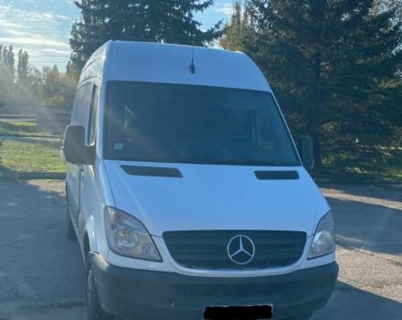 Белый Мерседес Sprinter, объемом двигателя 2.2 л и пробегом 443 тыс. км за 6000 $, фото 1 на Automoto.ua