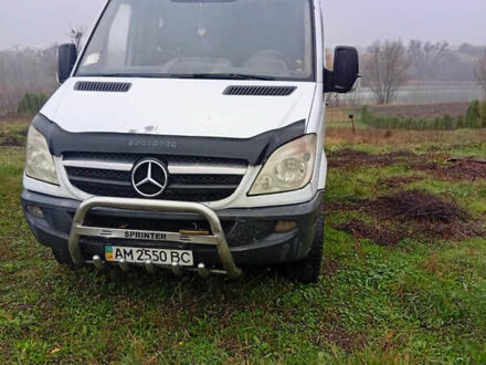 Белый Мерседес Sprinter, объемом двигателя 2.99 л и пробегом 650 тыс. км за 13500 $, фото 1 на Automoto.ua