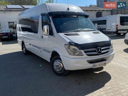 Белый Мерседес Sprinter, объемом двигателя 2.14 л и пробегом 380 тыс. км за 30000 $, фото 1 на Automoto.ua