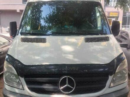 Белый Мерседес Sprinter, объемом двигателя 2.1 л и пробегом 311 тыс. км за 14000 $, фото 1 на Automoto.ua