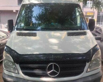Белый Мерседес Sprinter, объемом двигателя 2.1 л и пробегом 311 тыс. км за 14000 $, фото 1 на Automoto.ua