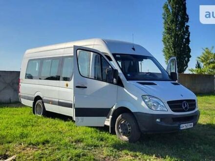 Белый Мерседес Sprinter, объемом двигателя 2.2 л и пробегом 250 тыс. км за 25000 $, фото 1 на Automoto.ua