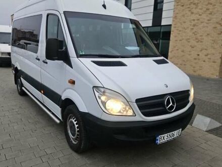 Белый Мерседес Sprinter, объемом двигателя 2.15 л и пробегом 239 тыс. км за 18000 $, фото 1 на Automoto.ua