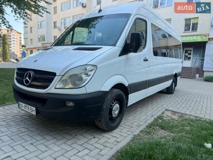 Белый Мерседес Sprinter, объемом двигателя 2.2 л и пробегом 680 тыс. км за 14799 $, фото 1 на Automoto.ua